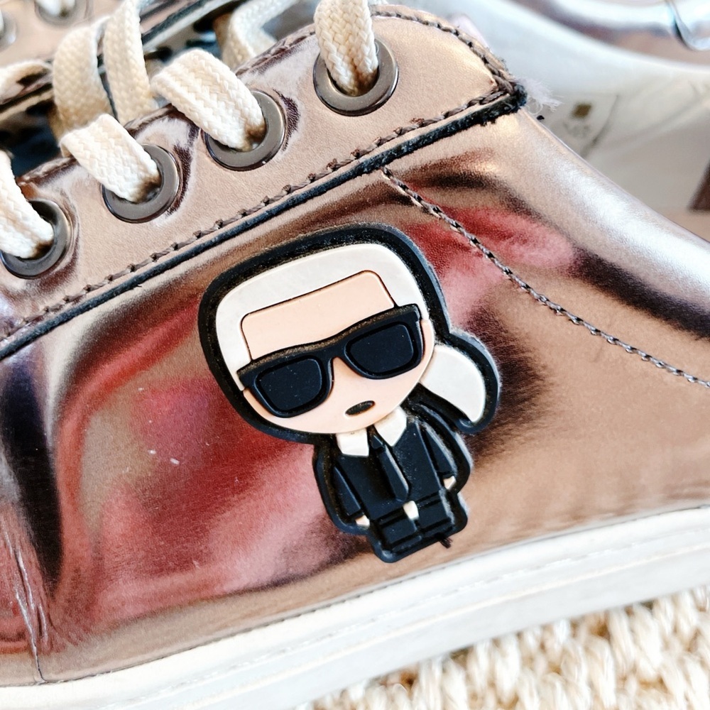Karl Lagerfeld Paris Metallic Sneakers Women’s Size 8 Silver Karl Icon KL61033 - Picture 3 of 7